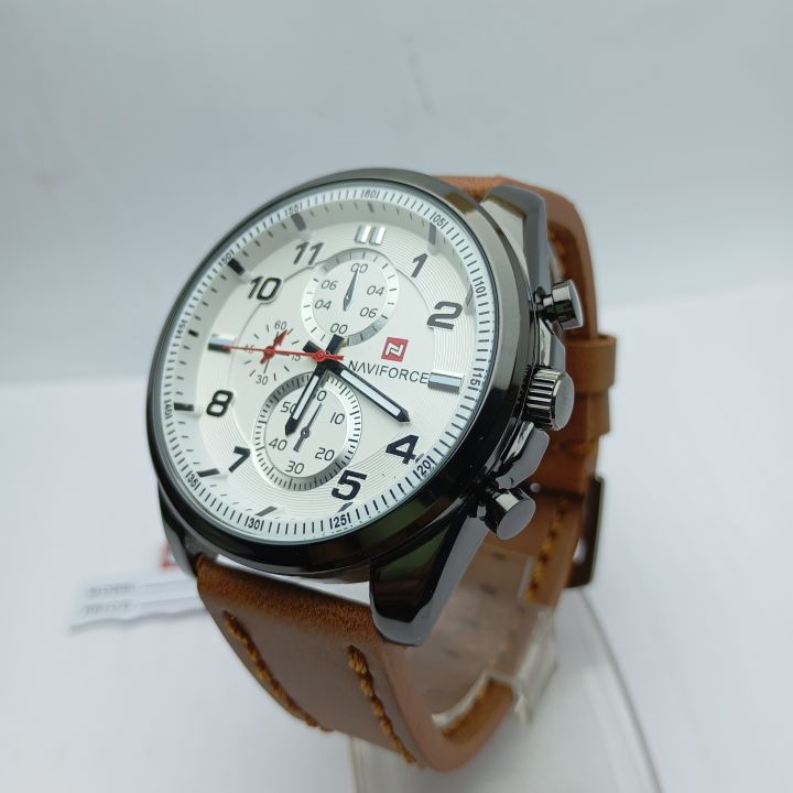 Fashionable%20Watch%20For%20Men%20%7C%7C%20Round%20Dial%20Leather%20Belt%20Waterproof%20Watch%20For%20Men%20-%20Image%206