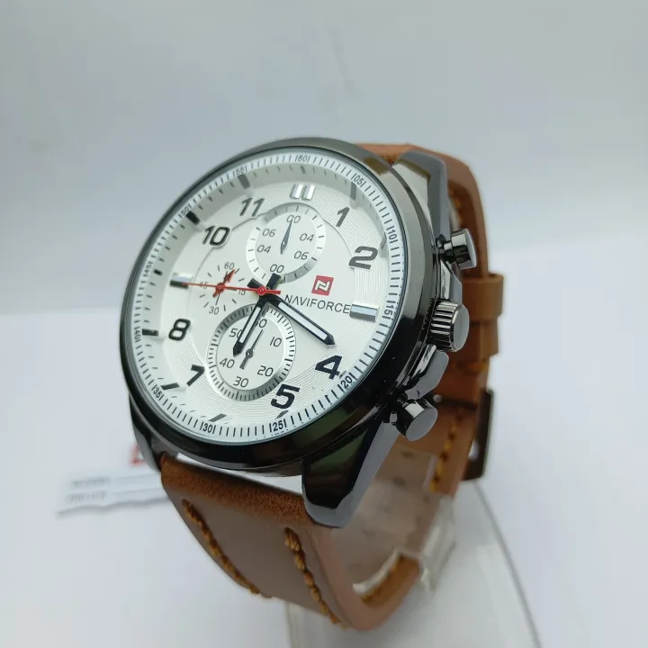 Fashionable%20Watch%20For%20Men%20%7C%7C%20Round%20Dial%20Leather%20Belt%20Waterproof%20Watch%20For%20Men%20-%20Image%206