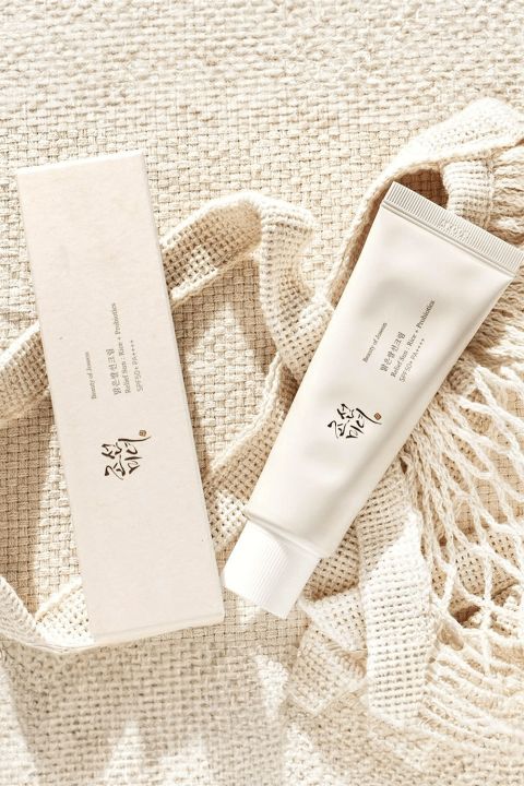 50ml%20Korean%20Sunscreens%20Relief%20Sun%20:%20Rice%20+%20Probiotics%20(SPF50+%20PA++++)%20-%20Image%203