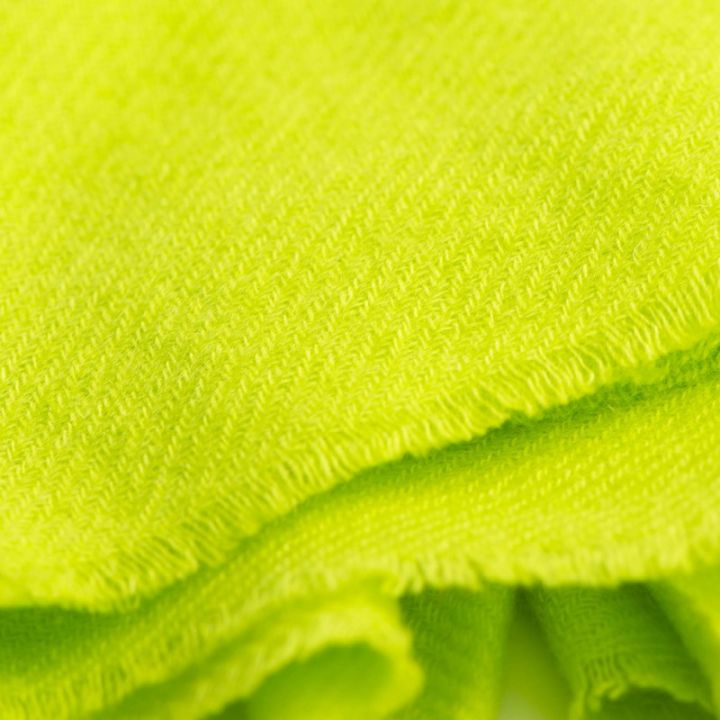 Pashmina%20Cashmere%20Twill%20Weave%20Handmade%20In%20Nepal%20Thick%20Super%20Soft%20Scarf%20Shawl%20To%20Cover%20Your%20Back%20And%20Shoulders%20-%20Image%203
