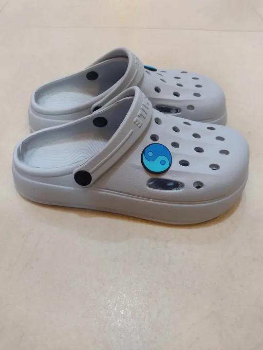 Crocs%20Slipper%20By%20Jutta%20Ghar%20Nepal%20-%20Multicolor%20%7C%20Multisize%20%7C%20Fashion%20%7C%20Crocs%20Slippers%20For%20Men%20And%20Women%20-%20Image%209