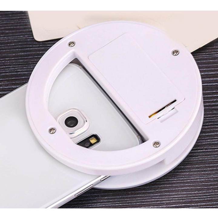 LED%20Ring%20Light%20Selfie%20Night%20Flasher%20for%20IPhone%207/%20Samsung/%20Xiaomi%20Smart%20Phone%20(Include%20AAA%20Batteries%20)%20-%20Image%206