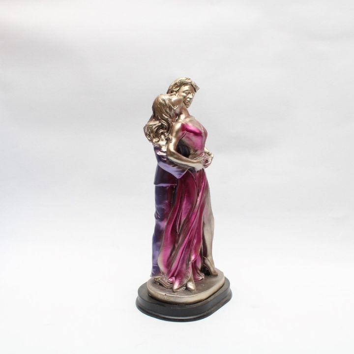 Purple%20Man%20&%20Women%20Showpeice%20-%20Image%203
