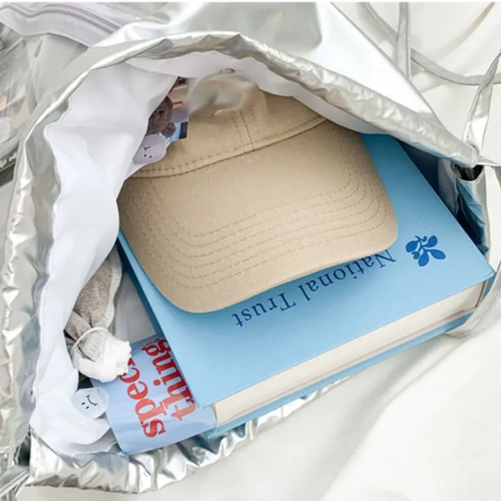 Portable%20Transparent%20Pocket%20Drawstring%20Backpack%20Large%20Capacity%20PU%20Itabag%20Handheld%20Bag%20Lightweight%20Shoulder%20Bag%20Outdoor%20-%20Image%203