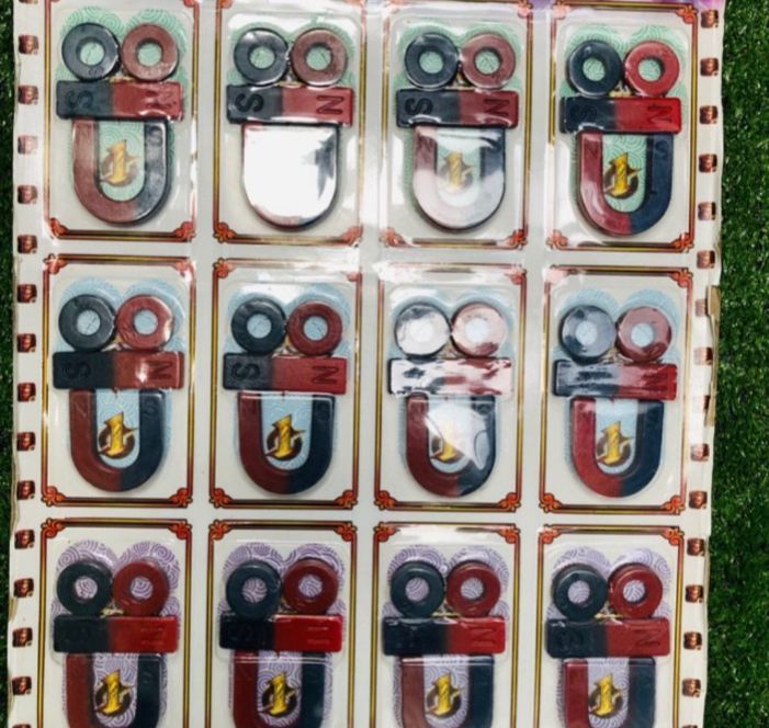 1Set%204%20pcs%20U-shaped%20Horseshoe%20Magnet%20Kids%20Educational%20Toy%20Stocking%20Filler%20Party%20Bags%20Teaching%20Resources%20School%20Supply%20U-shaped%20magnet%20-%20Image%203