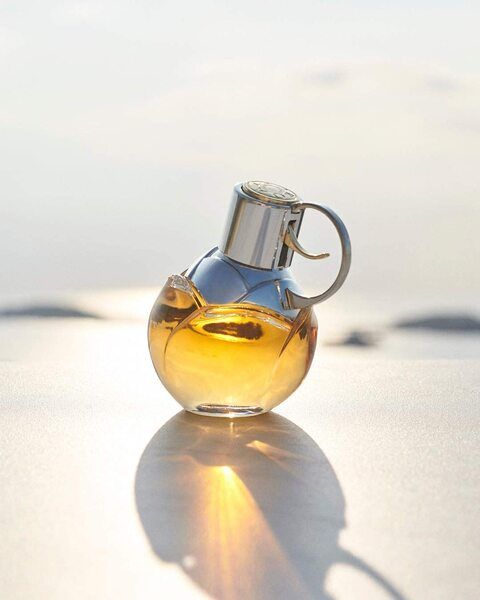 Azzaro%20Wanted%20Girl%20EDP%2080ml%20-%20Image%203