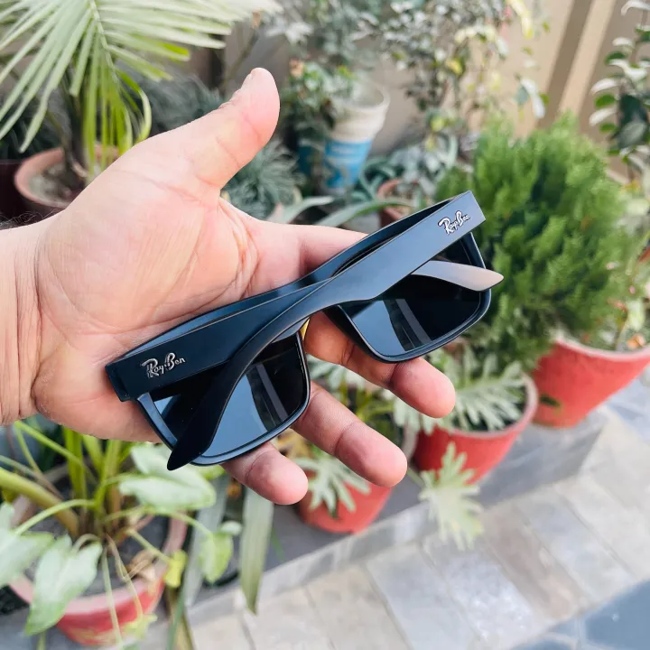 New%20Ray-Ban%20RB4169%20Men%20Square%20Frame%20Sunglasses%20Black%20UV400%20Protection%20with%20Diamond%20Hard%20Scratch-Resistant%20System%20-%20Image%204