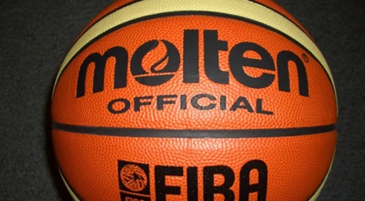 MOLTEN%20GL7%20SIZE%207%20OFFICIAL%20100%25%20ORIGINAL%20FIBA%20APPROVED%20BASKETBALL%20Premium%20Quality%20(PACK%20OF%201)%20-%20Image%202