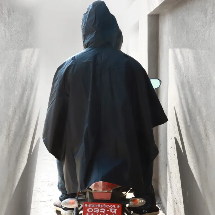 Black%20Polyester%20Bike/Scooter%20Water%20Proof%20Solid%20Rain%20Coat%20with%20Bag%20For%20Men%20%7C%20Rain%20Protection%20Double%20Rain%20Coat%20For%20Bike%20-%20Image%208