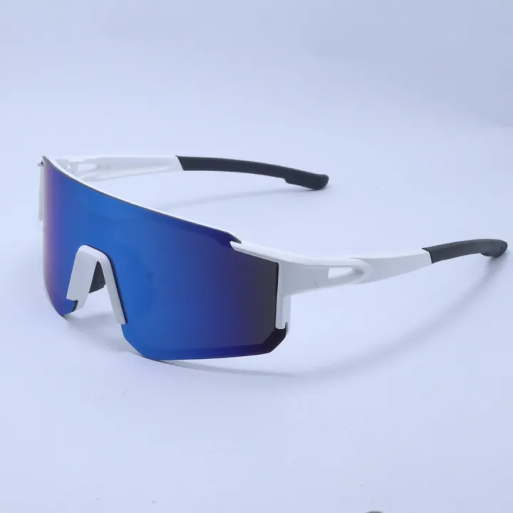 Sporty%20Rimless%20Design%20Sunglasses%20For%20Men%20-%20Image%203