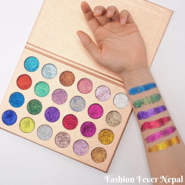 Cleof%20Glitter%20Eyeshadow%20Palette%20-%20Image%203