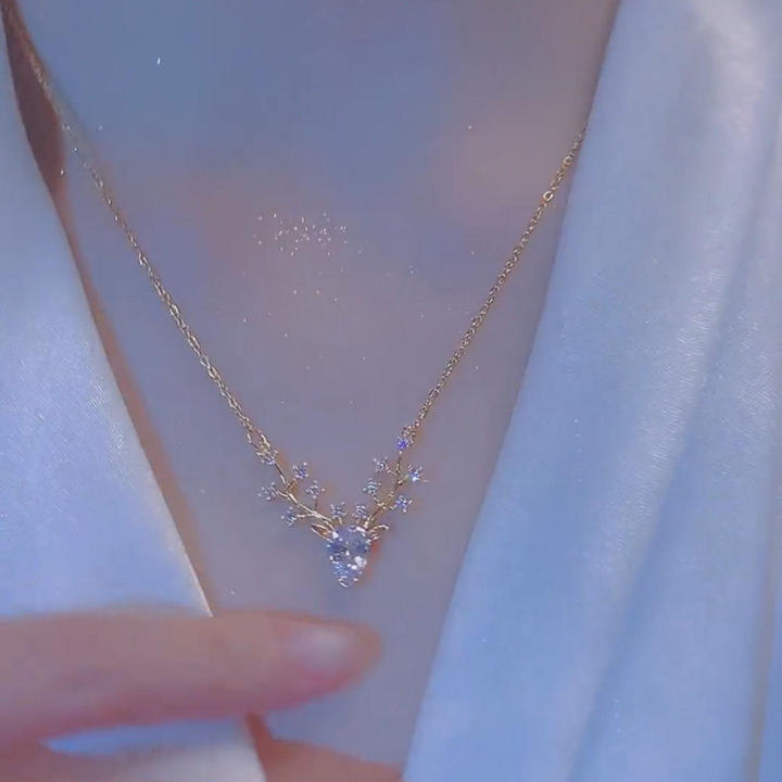 Exquisite%20Pendant%20necklace%20Graceful%20Fashionable%20Stylish%20Collarbone%20chain%20Delicate%20Temperamental%20%20necklace%20for%20Daily%20wear%20Party%20accessory%20Fashion%20lovers%20Anniversary%20celebration%20Valentine's%20Day%20surprise%20-%20Image%203