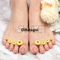 Difutagui 8 Pcs/Pack Silicone Toe Separator Cute Soft Pedicure Tools Daisy Original Flower Heart Rhinestone Foot Finger Separator Care Tools. 