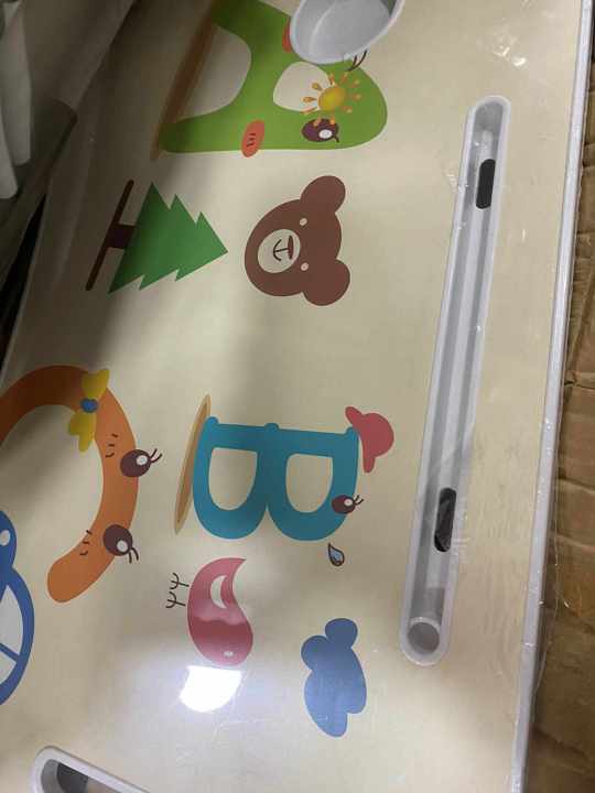 Printed%20Study%20Table%20for%20Kids%20And%20Laptop%20iPad%20Table%20With%20Glass%20Holder(Print%20May%20Vary)%20-%20Table%20For%20Kids%20%7C%20-%20Image%206