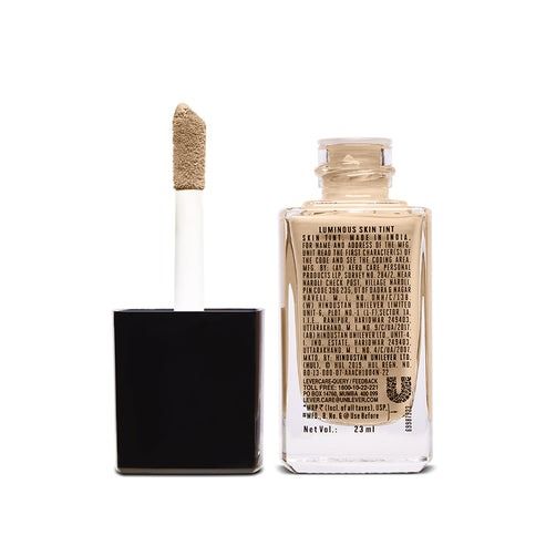 Lakme%20Absolute%20Luminous%20Skin%20Tint%20Foundation%20-%2023ml%20-%20Image%202