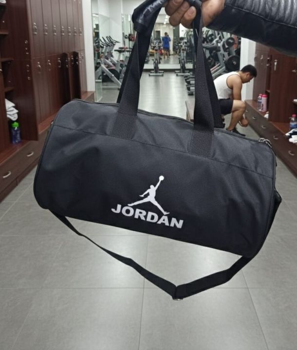Gym%20Club%20Duffel%20Bag%20With%201Pcs%20Face%20Towel%20-%20Image%203