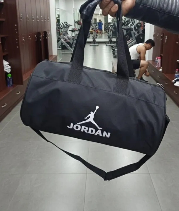 Gym%20Club%20Duffel%20Bag%20With%201Pcs%20Face%20Towel%20-%20Image%203