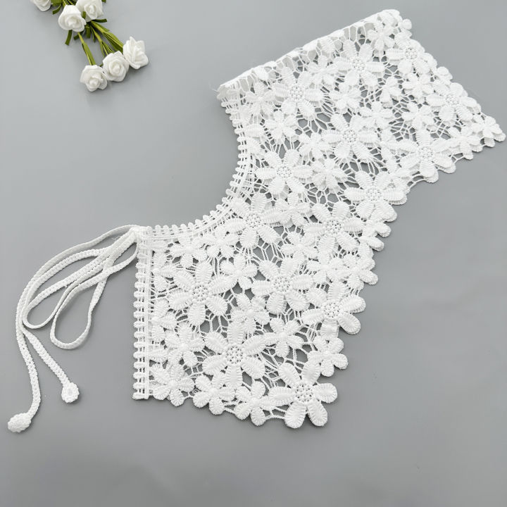 Li%20Hongyuan's%20fine%20embroidery,%20sweet%20scarf,%20college%20style%20age-reducing%20cut-out%20lace%20shawl%20-%20Image%204