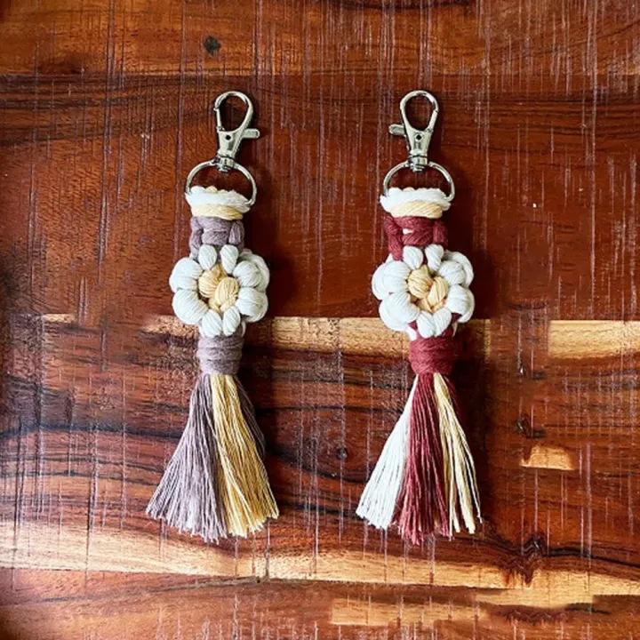 Alloy%20Flower%20Keychain%20Boho%206%20Colors%20Cotton%20Rope%20Hand%20Woven%20Lanyard%20%20%20Pendant%20for%20Summer%20Festivals%20Beach%20Vacations%20Daily%20Accessorizing%20Gift%20For%20Friends%20-%20Image%205