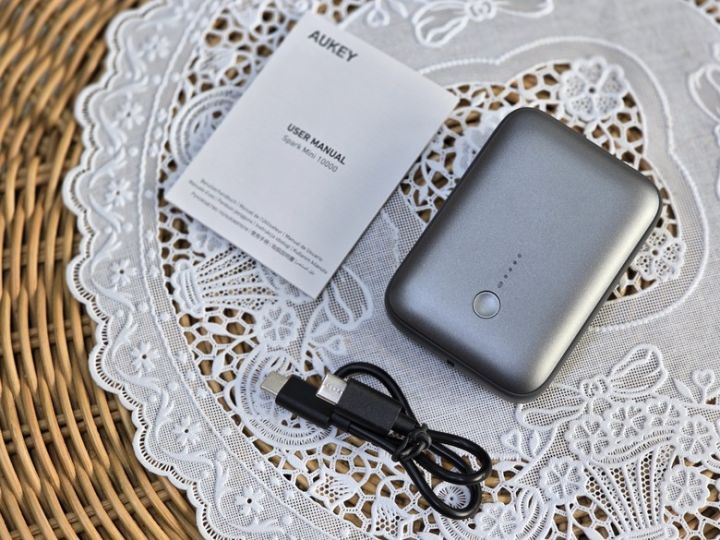 Aukey%20Spark%20Mini%20PB-Y55%2010000mAh%20Powerbank%20-%20Image%204