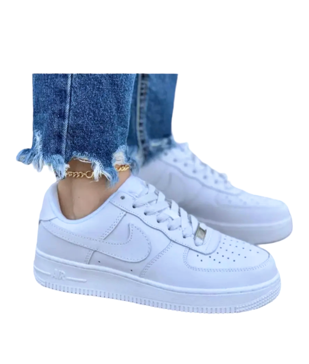 White%20Comfortable%20Casual%20Sneakers%20For%20Women%20(TR-T8)%20-%20Image%202