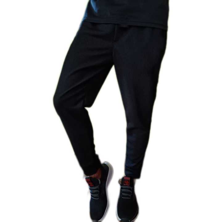 Black Color Plain Joggers For Men