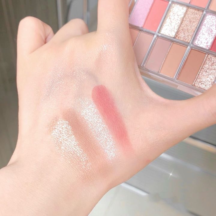 1Pcs%20Korean%2018%20Color%20Eyeshadow%20Palette%20Glitter%20Pearly%20Eyeshadow%20Long%20Lasting%20Charming%20Eye%20MakeUp%20Palette%20For%20Women%20-%20Image%206
