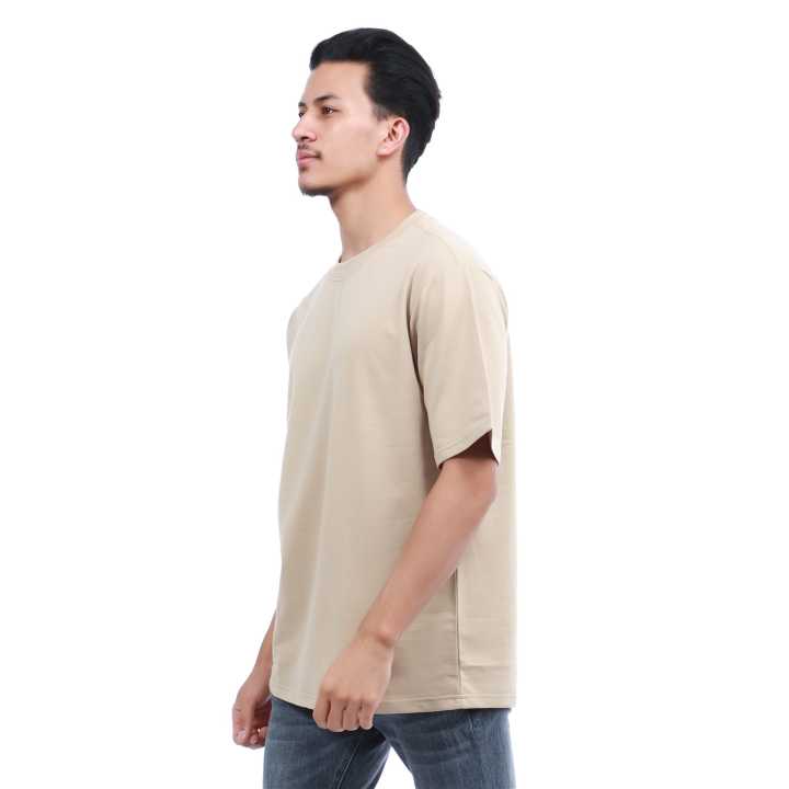 Beige%20Color%20Cotton%20Round%20Neck%20Half%20Sleeve%20Plain%20T-Shirt%20For%20Men%20-%20Image%203