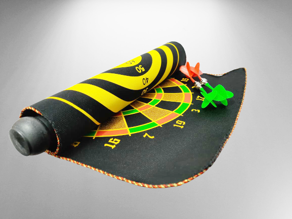 Magnet%20Dart%20Board%20-%20Black/Yellow%20-%20Image%203
