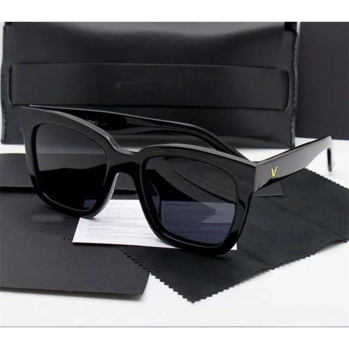 Over%20Size%20Black%20Square%20Sunglasses%20For%20Women%20-%20Image%203