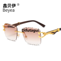 Difutagui Original [ New ] Xinbeiyi Glasses 2024 Wood Leopard Head Sunglasses Hot Selling Men's Double Beam Trimming Sun-Resistant Sunglasses 5532. 