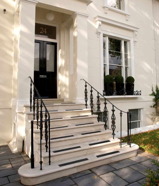 Anti%20slip%20Grit%20non-Slip%20Tape%20for%20Stairs%20Kitchen%20Bathroom%20Washing%20Area%20Slippery%20Surfaces%20-%20Image%204