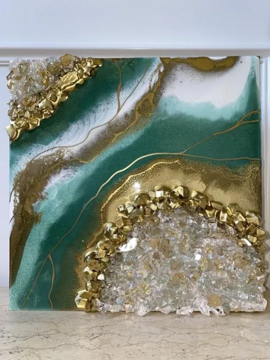 Royal%20Collection%20Pigments%20-%20Geode%20Crushed%20Glass%20for%20Resin%20Art%20-%20Fire%20Glass%20For%20Epoxy%20Resin%20-%20Green%20Fire%20Glass%20-%20500g%20Jar%20-%20Image%204