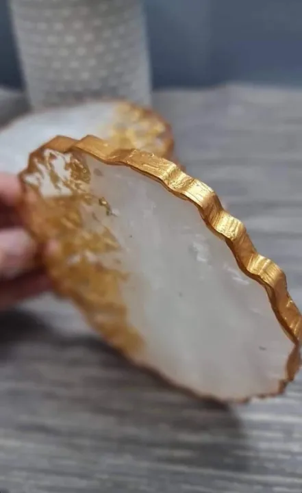 Royal%20Collection%20Pigments%20-%20Edge%20Paint%20-%20Metallic%20Waterproof%20Permanent%20Edge%20Paint%20-%20Royal%20Golden%20-%20Epoxy%20Resin%20Supplies%20Craft%20-%20100g%20Jar%20-%20Image%203