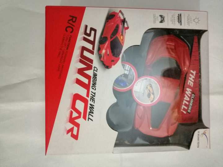 Wall%20Climbing%20Car%20-%20Climbing%20The%20Wall%20Stunt%20Car-%20Remote%20Control%20Car%20-%20Image%202
