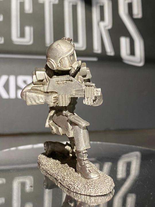 Metal%20figure%202.7%20inch%20Command%20&%20Conquer%20Tiberian%20Sun%20Collector's%20Edition%20GDI%20Soldier%20-%20Image%203