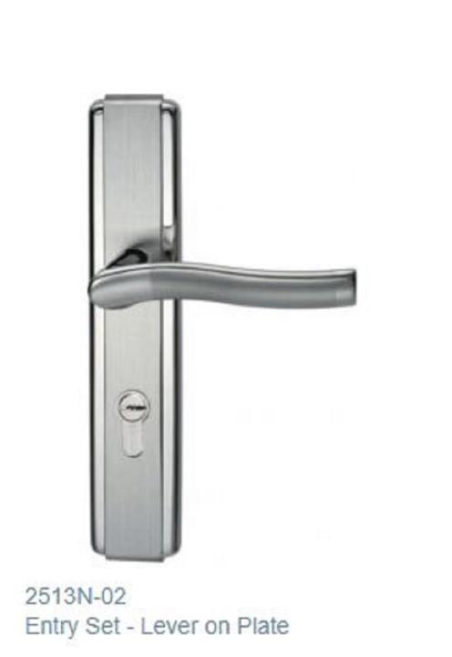 Door%20Lock%20-%20Image%202