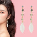 Stud Earrings Temperament Sparkling Rhinestone Women Stud Earrings. 