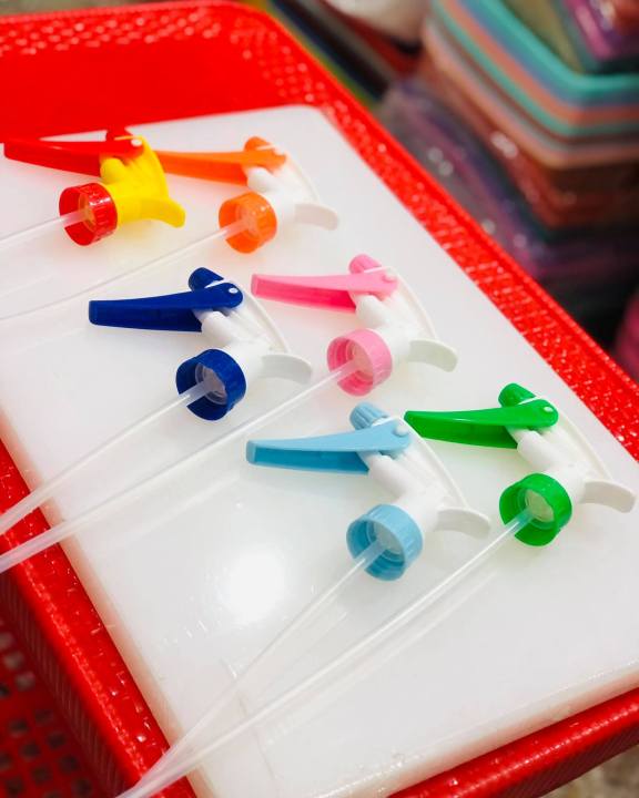 Shower%20Head%20Bottle%20Nozzle%20(Different%20Packs)%20-%20Image%204