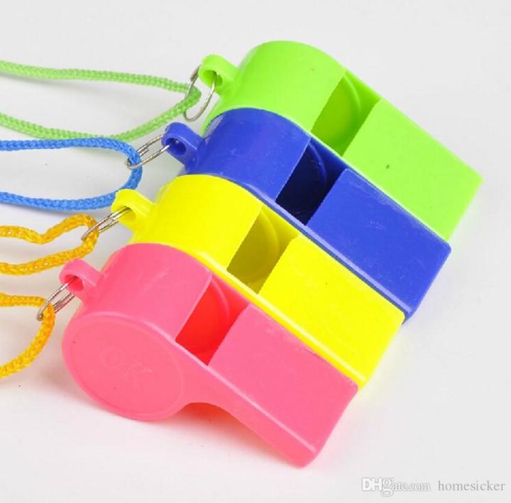 Plastic%20Rope%20Whistle%20For%20Kids%20-%20Pack%20of%205%20-%20Image%204