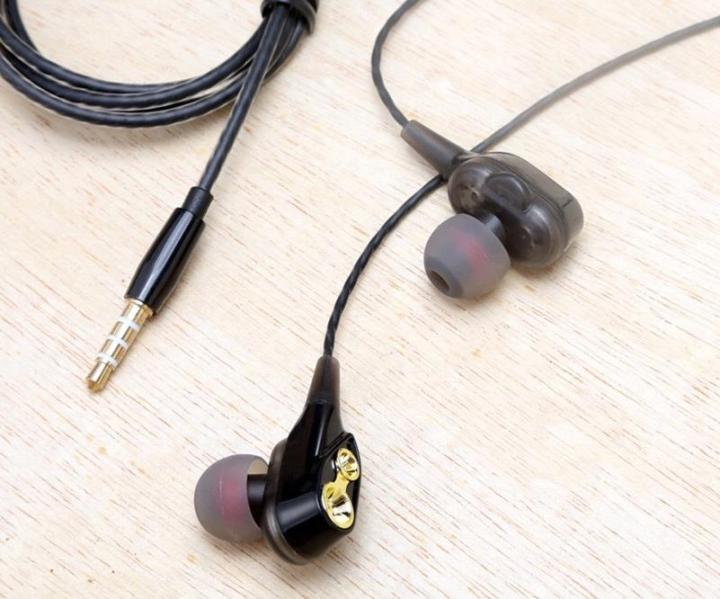 Dual%20Drivers%20Earphone%20HiFi%20Earphone%20very%20comfortable%20for%20high%20base%20music%20awesom%20performance%20and%20also%20used%20for%20iphone%20and%20android%20D-50%20-%20Image%203