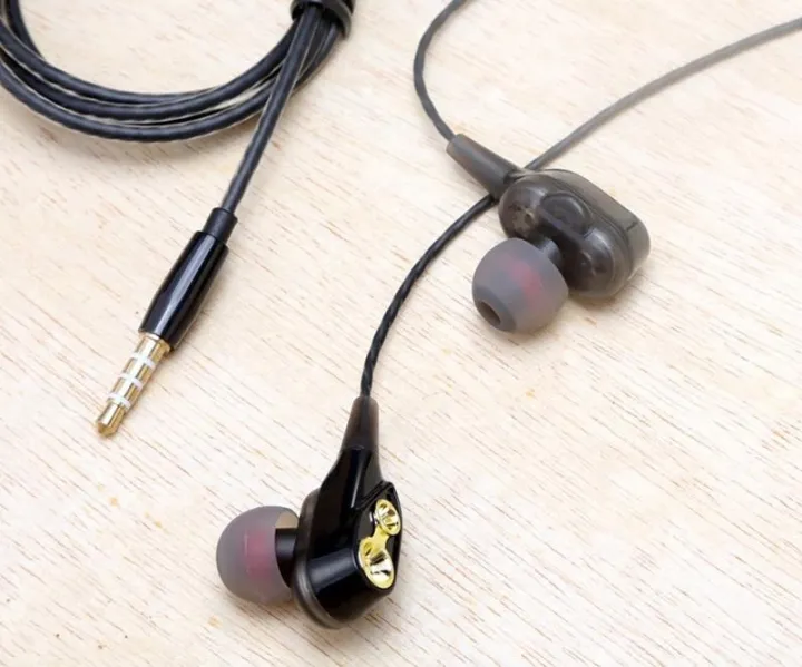 Dual%20Drivers%20Earphone%20HiFi%20Earphone%20very%20comfortable%20for%20high%20base%20music%20awesom%20performance%20and%20also%20used%20for%20iphone%20and%20android%20D-50%20-%20Image%203