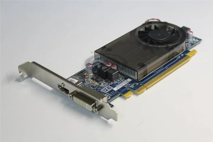 AMD%20Radeon%20R7%20240%202gb%20ddr3%20128bit%20dx12%20graphic%20card,%20hdmi,%20DVi%20-%20Image%202