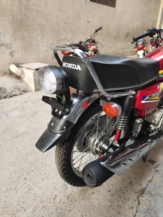 Number%20plate%20Holder%20bracket%20universal%20for%20all%20bikes%20-%20Image%207