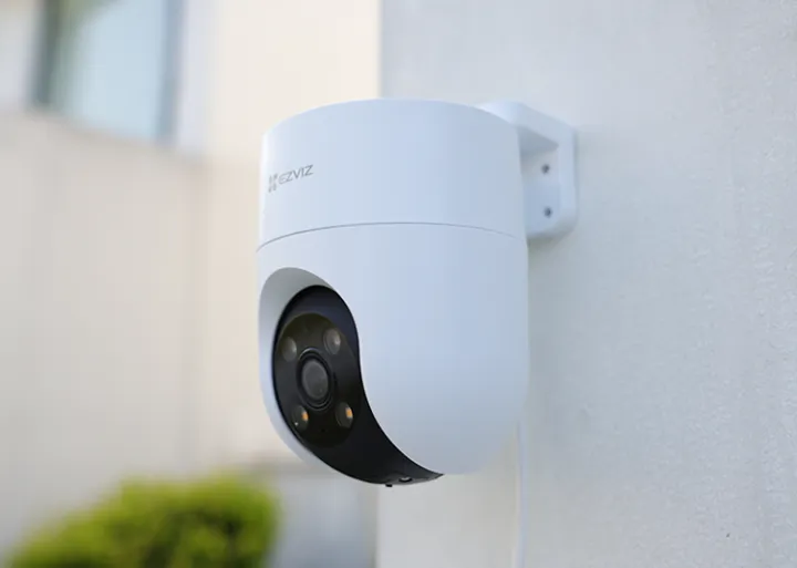 Ezviz%20H8c%20Pro%201080%202MP%20Outdoor%20Pan%20&%20Tilt%20smart%20home%20Wi-Fi%20Camera%20-%20Image%204