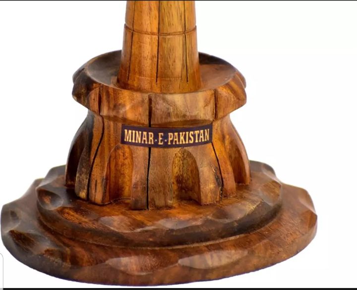 Wooden%20Model%20Minare-Pakistan%20Best%20for%20home%20and%20office%20Decoratioin%20-%20Image%203