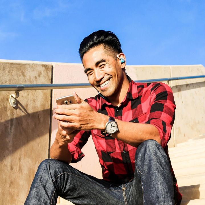 JLab%20earbuds%20-%20Epic%202%20Sports%20Bluetooth%20Airbuds%20-%20Image%209