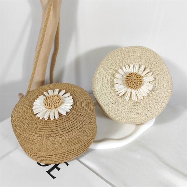 Vintage Flower Graphic Round Straw Bag Floral Decor Lightweight Shoulder Beach Bag Mini Straw Crossbody Bag