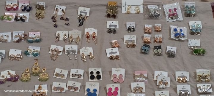 Vintage%20Gold%20Color%20Waterdrop%20Stud%20Earrings%20for%20Women%20Fashion%20INDIAN%20KOREAN%20JEWELLERY%20,Antique,Meenakari,Filigree,Tribal,%20Bead,Pachchikam,Handmade,Ivory,%20Cosmic%20Pearl,Bow%20heart,Leaf,CUBIC,Glowing%20star,Rising%20star,Knot,Jingle%20bells,LOOP/%20No%20colour%20Warranty%20-%20Image%206