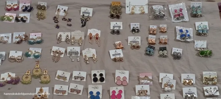 Vintage%20Gold%20Color%20Waterdrop%20Stud%20Earrings%20for%20Women%20Fashion%20INDIAN%20KOREAN%20JEWELLERY%20,Antique,Meenakari,Filigree,Tribal,%20Bead,Pachchikam,Handmade,Ivory,%20Cosmic%20Pearl,Bow%20heart,Leaf,CUBIC,Glowing%20star,Rising%20star,Knot,Jingle%20bells,LOOP/%20No%20colour%20Warranty%20-%20Image%206